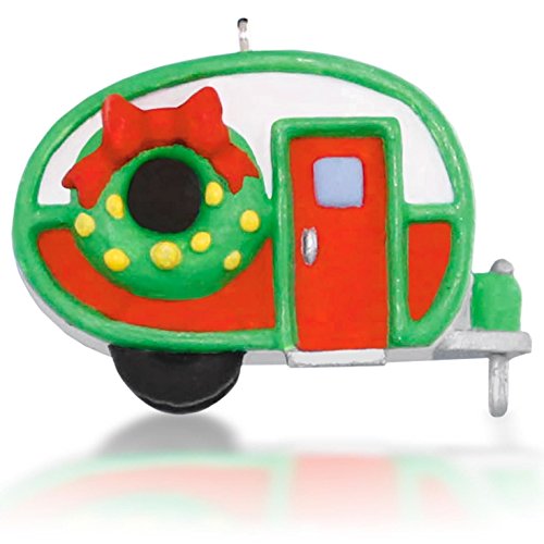 Hallmark Keepsake Miniature Ornament Cozy Birdhouse Camper