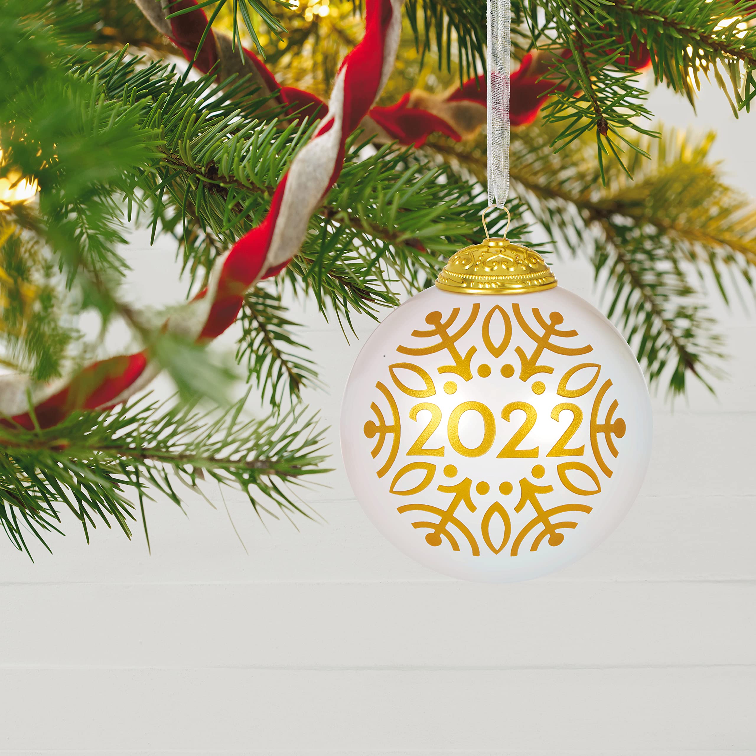 Christmas Commemorative Glass Ball Keepsake Ornament 2022