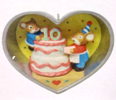 Hallmark Keepsake Ten Sweet Years Cookie Cutter Mouse Special Edition