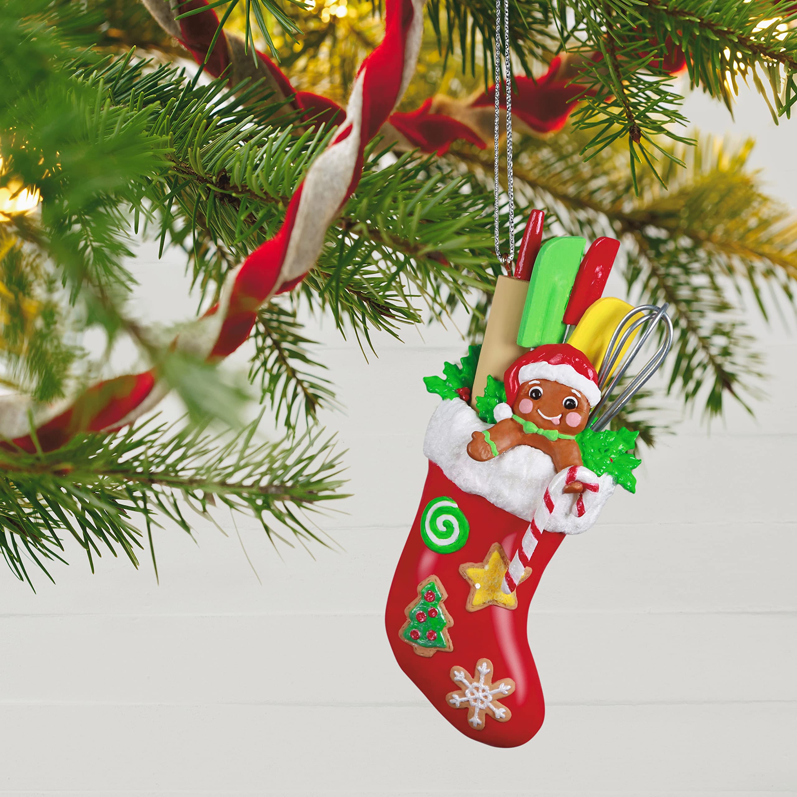 Hallmark Keepsake Plastic Christmas Ornament 2022, Stocking Stuffers