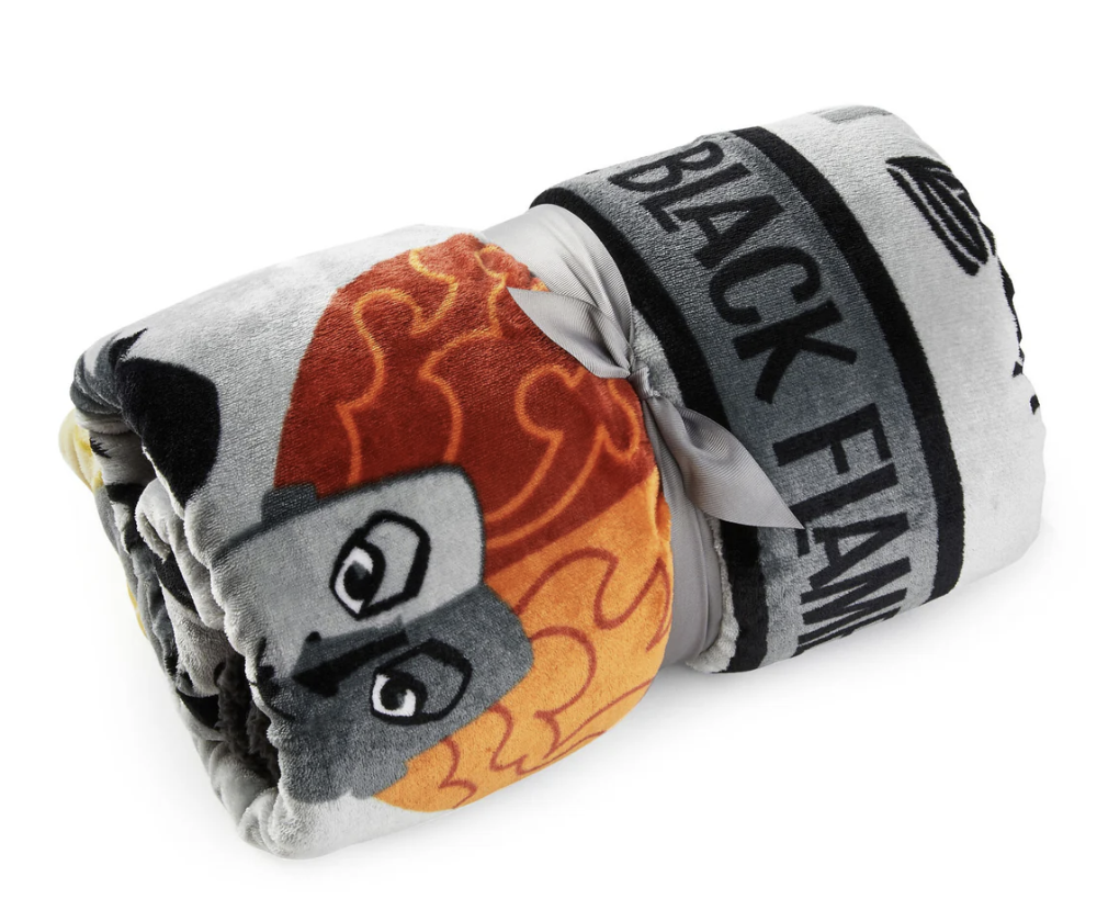 Hallmark Disney Hocus Pocus Blanket, 50" x 60" (Black Flame Candle)