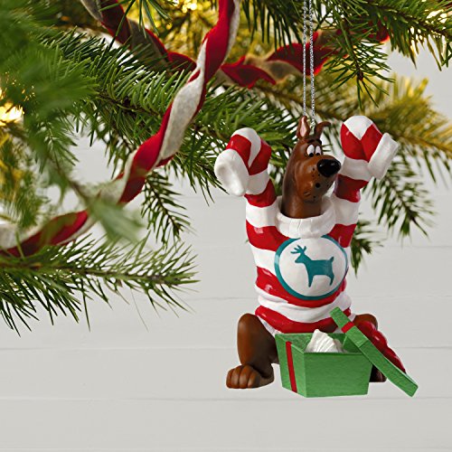 Hallmark Keepsake Christmas Ornament 2018 Year Dated, Scooby Doo An Oversize Surprise, Scooby-Doo