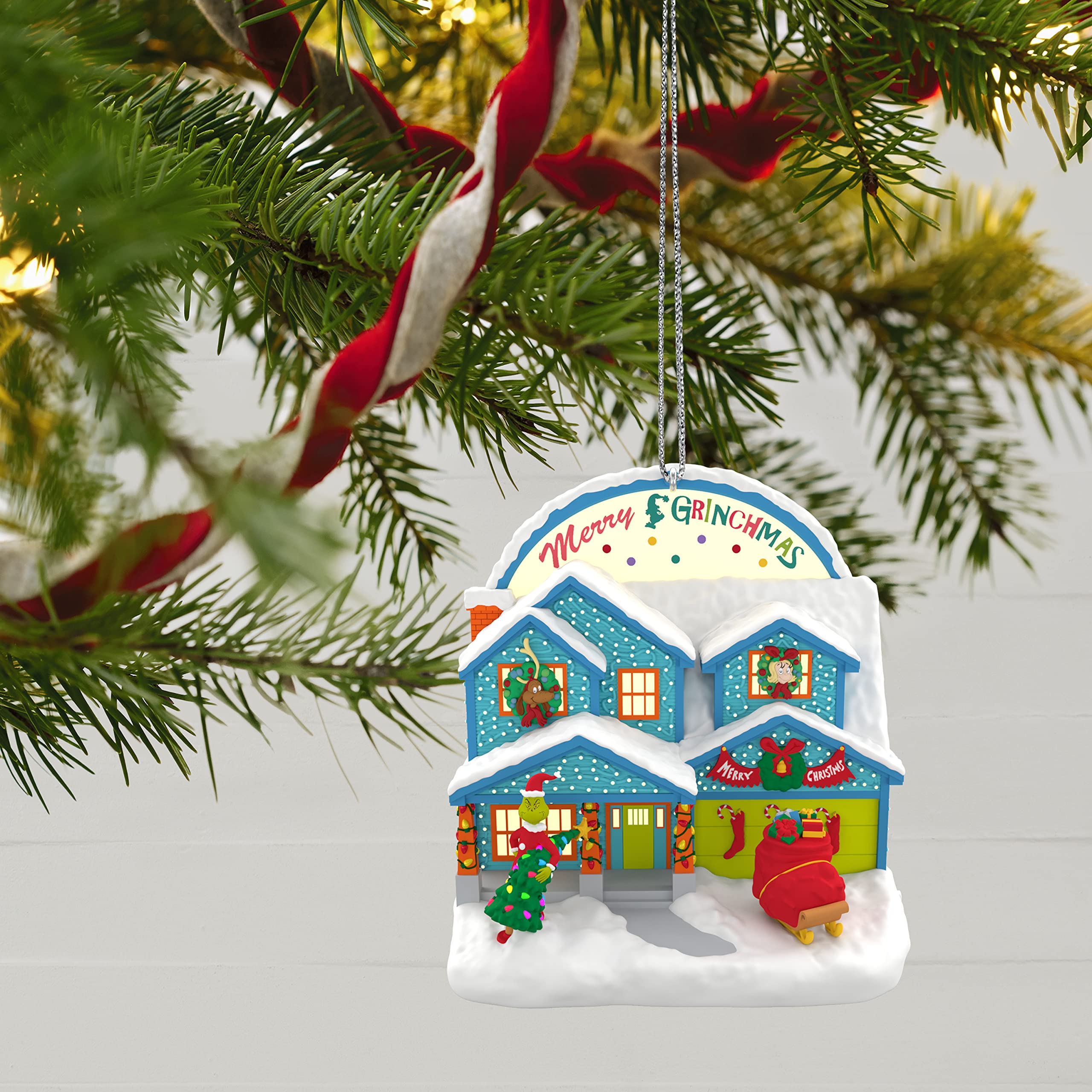 Hallmark Keepsake Christmas Ornament 2022, Dr. Seuss's How the Grinch Stole Christmas! A Very Merry Grinchmas! Music with Light