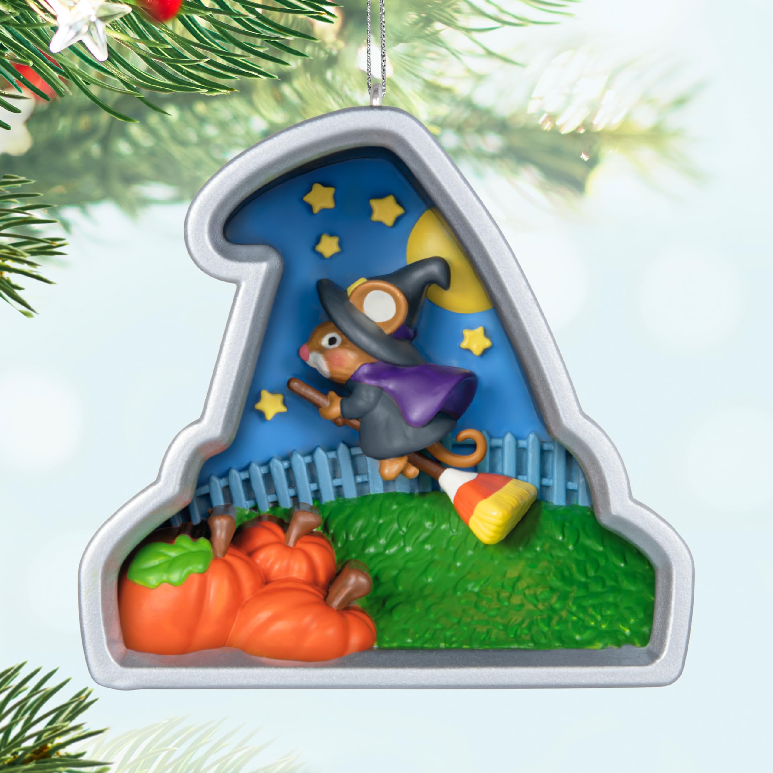 Hallmark 2024 Keepsake Cookie Cutter Halloween Christmas Ornament New with Box