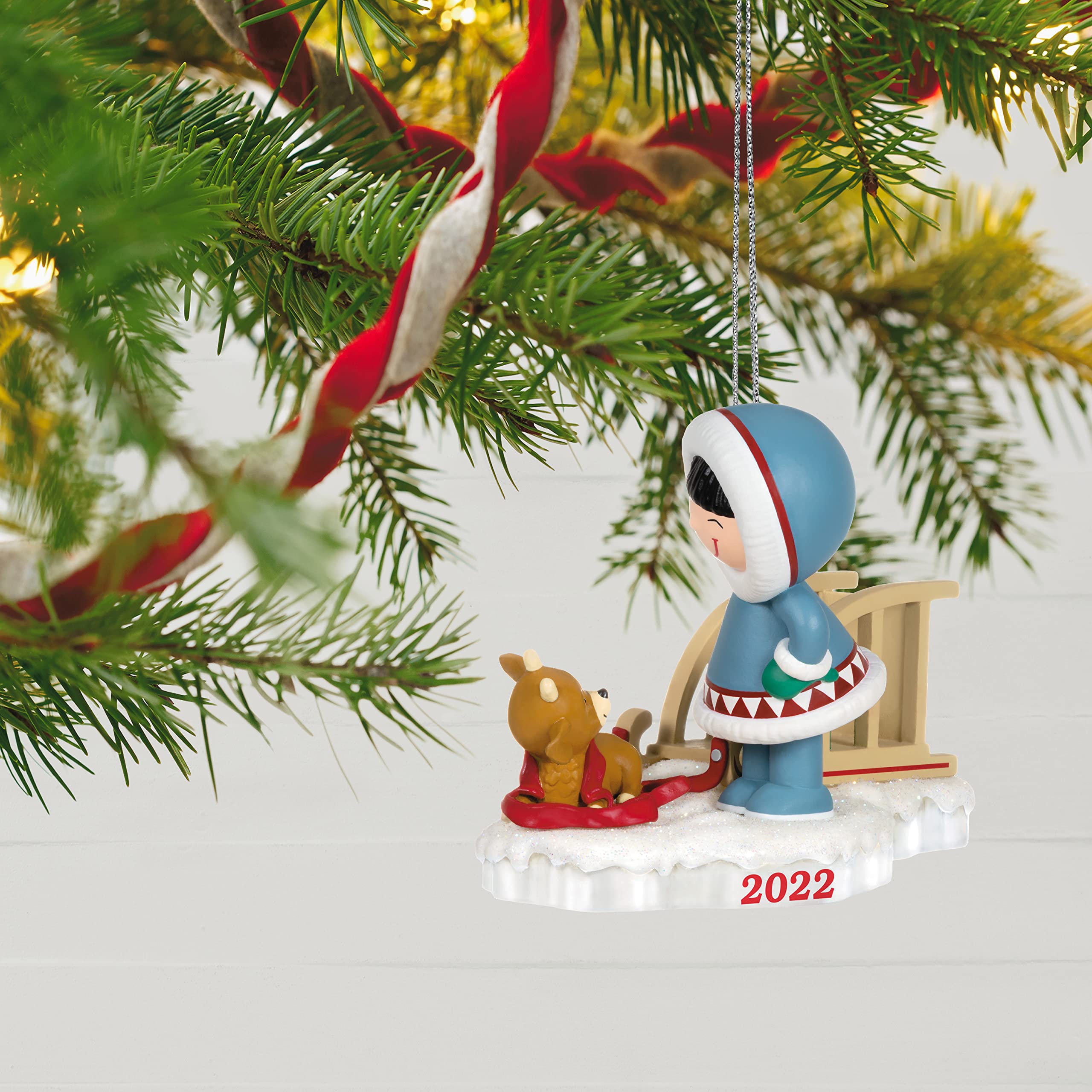 Hallmark Keepsake Christmas Ornament, plastic, 2022 Year-Dated, Frosty Friends