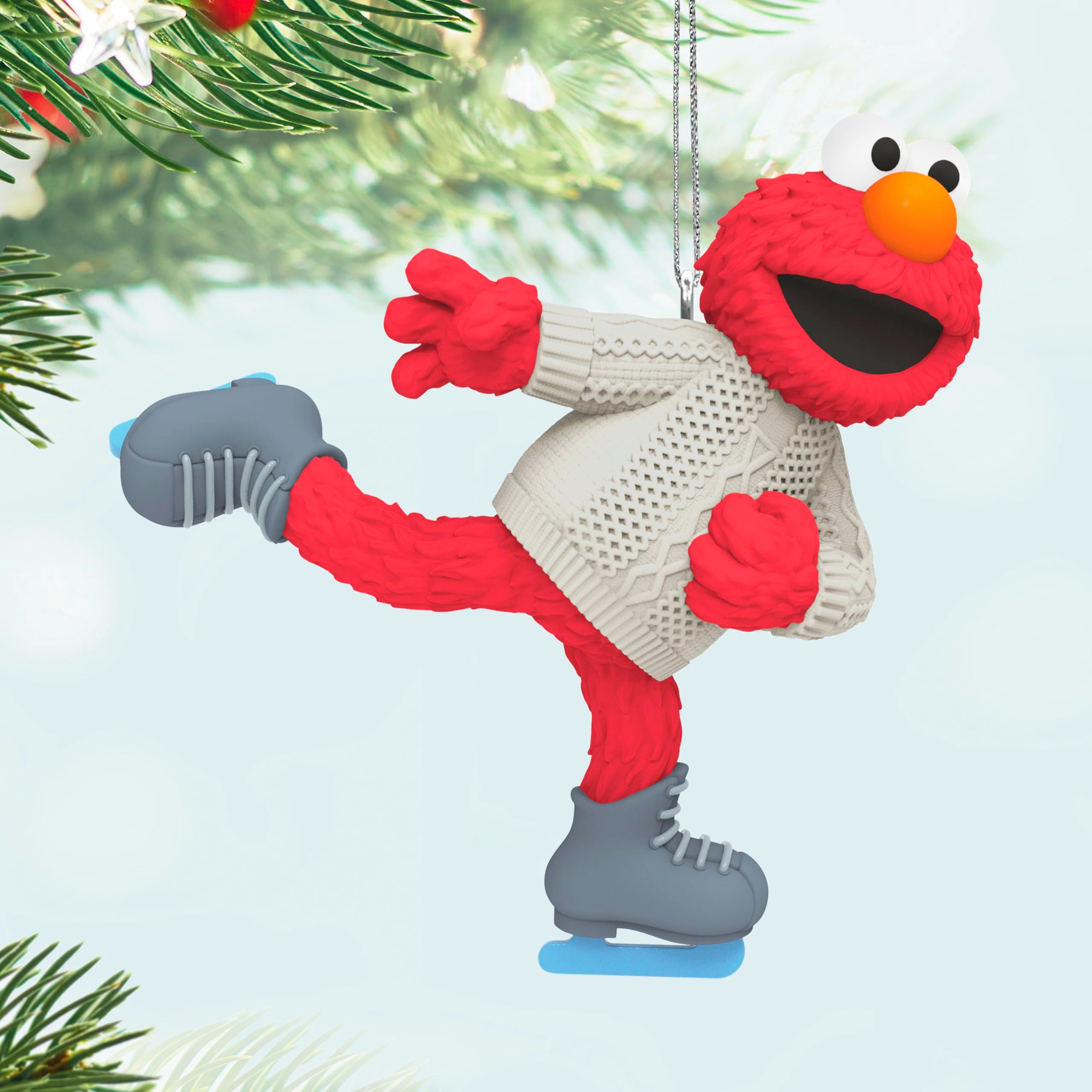 ORN SKATING WITH ELMO