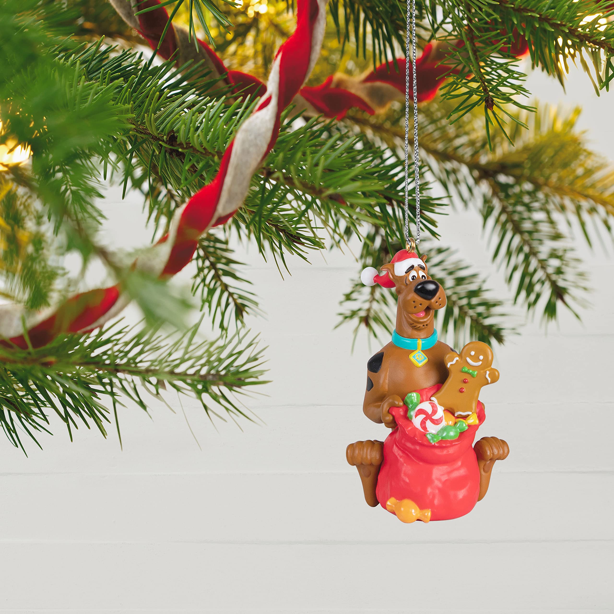 Scooby-doo Santa Hallmark Keepsake