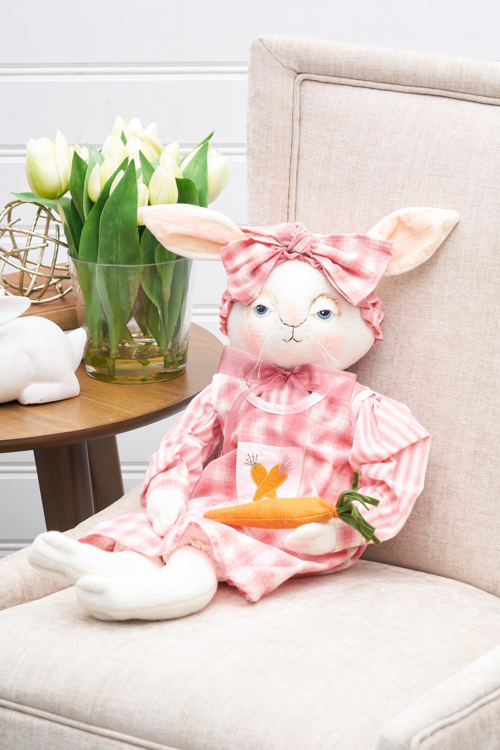 Gallerie II Ally Bunny Gathered Traditions Joe Spencer Figure Pink