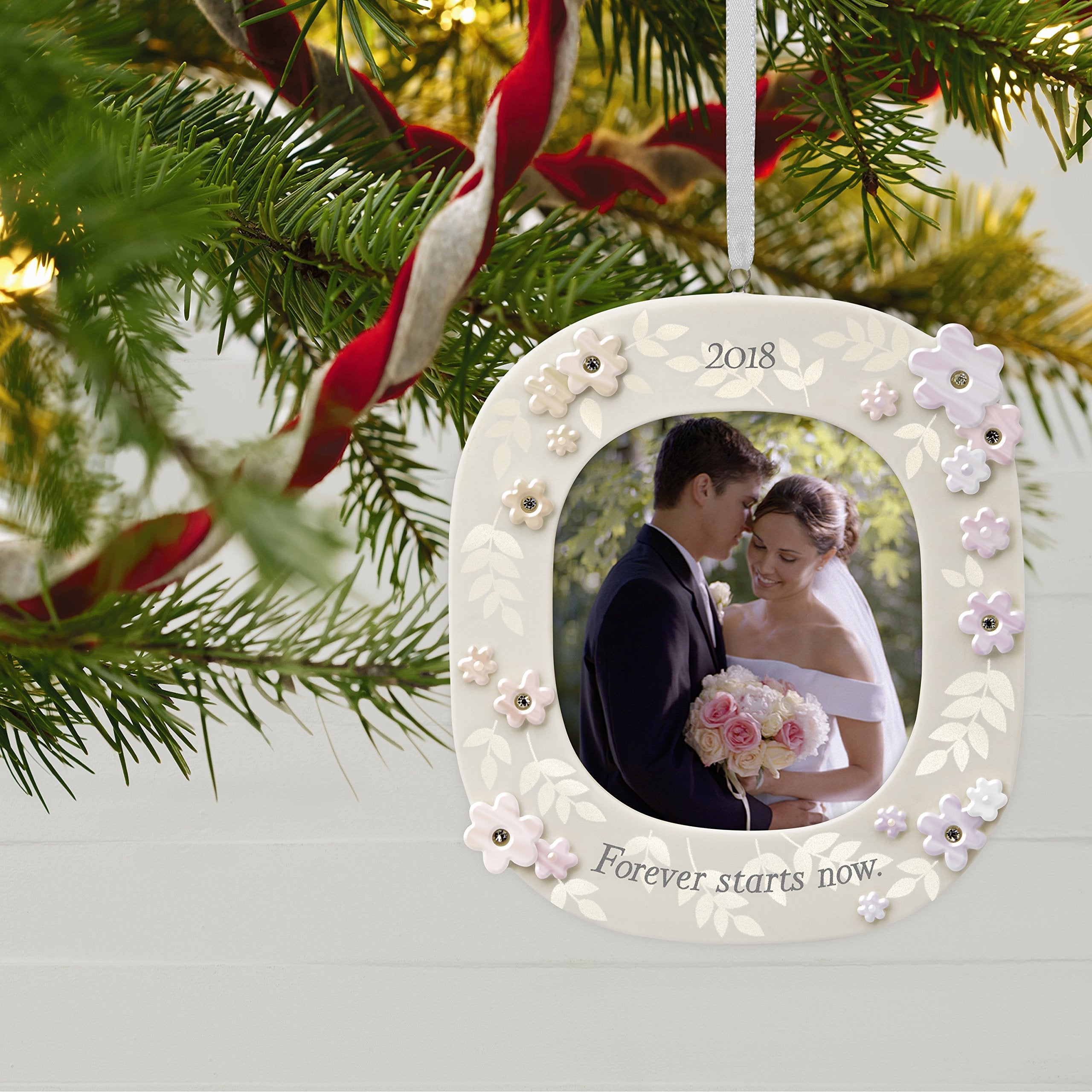 Hallmark Keepsake 2018 Wedding Gift Forever Starts Now Year Dated Porcelain Photo Picture Frame Christmas Ornament