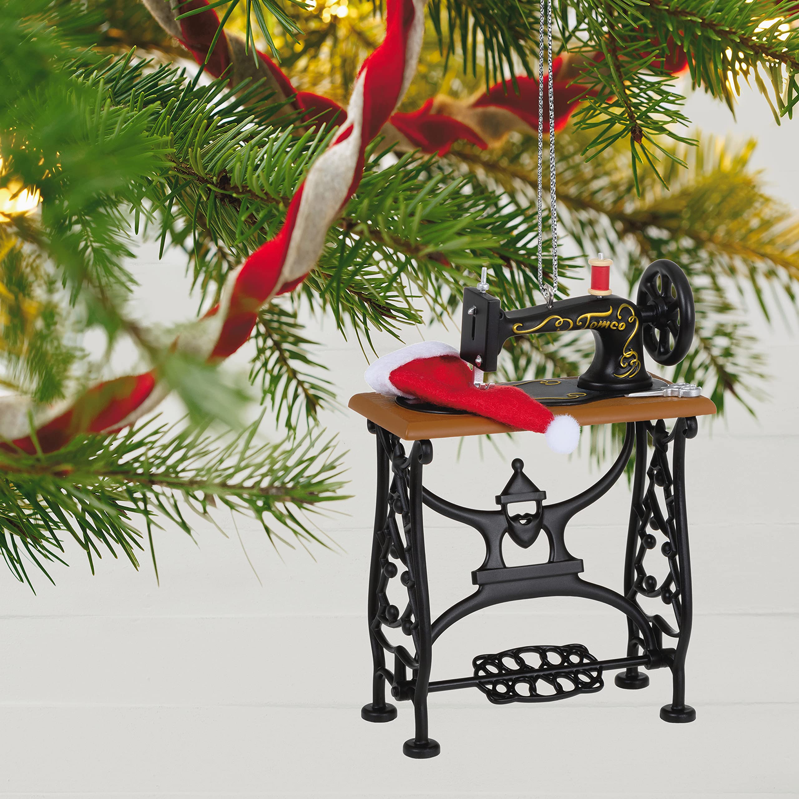 Hallmark Keepsake Christmas Ornament 2021, Sew Vintage Sewing Machine