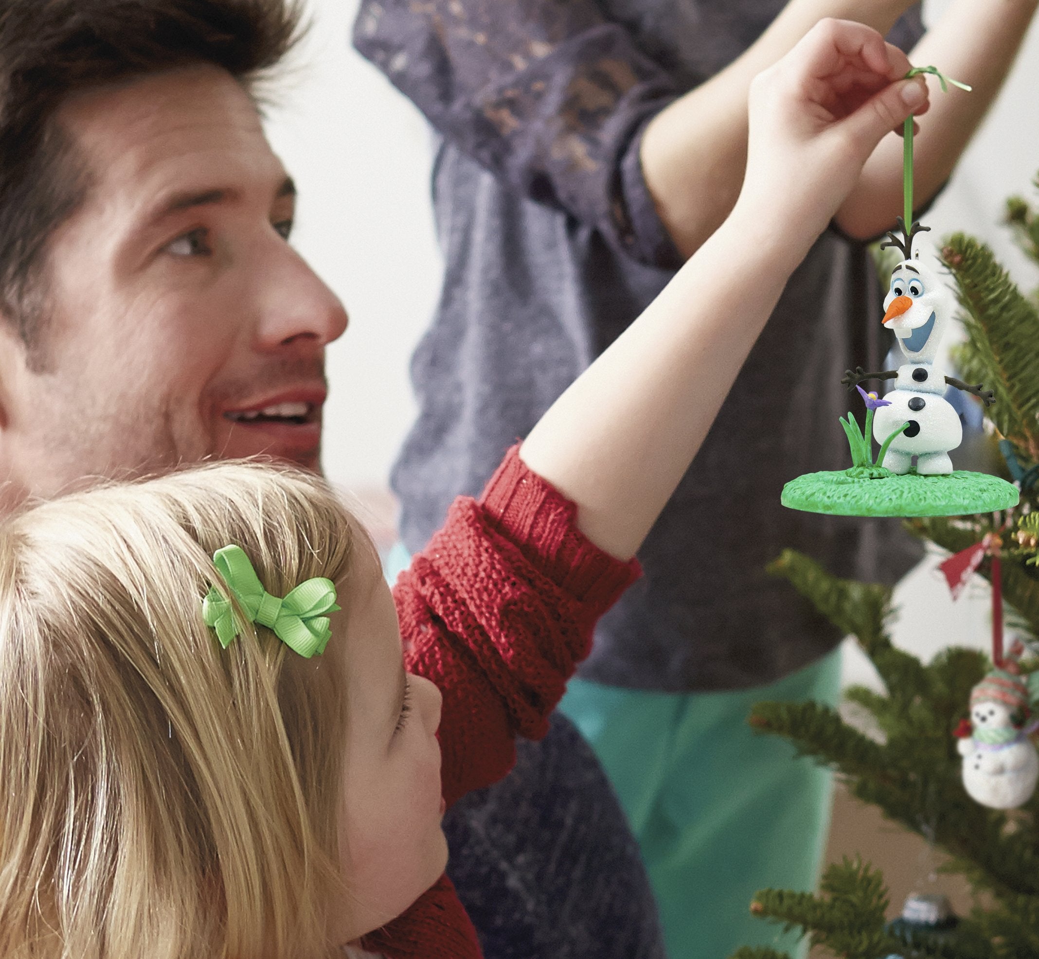 Hallmark Keepsake Disney Frozen Olaf in Summer Holiday Ornament