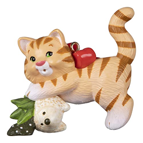 Hallmark Keepsake Christmas Ornament 2022, Mischievous Kittens Tabby, Mini Tree Ornament,Plastic