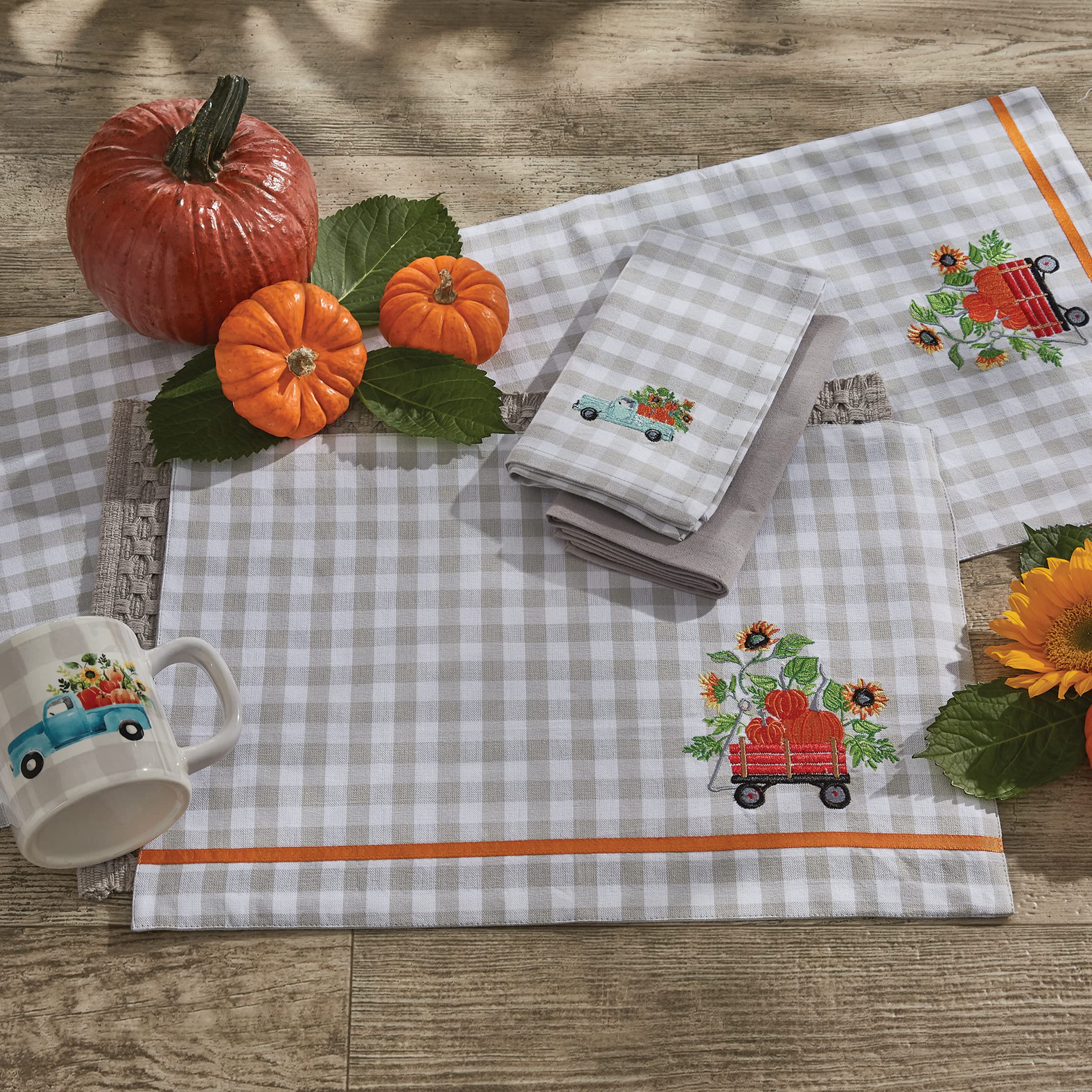 Park Designs Truck Loads Of Fun Table Runner 14" x 42"