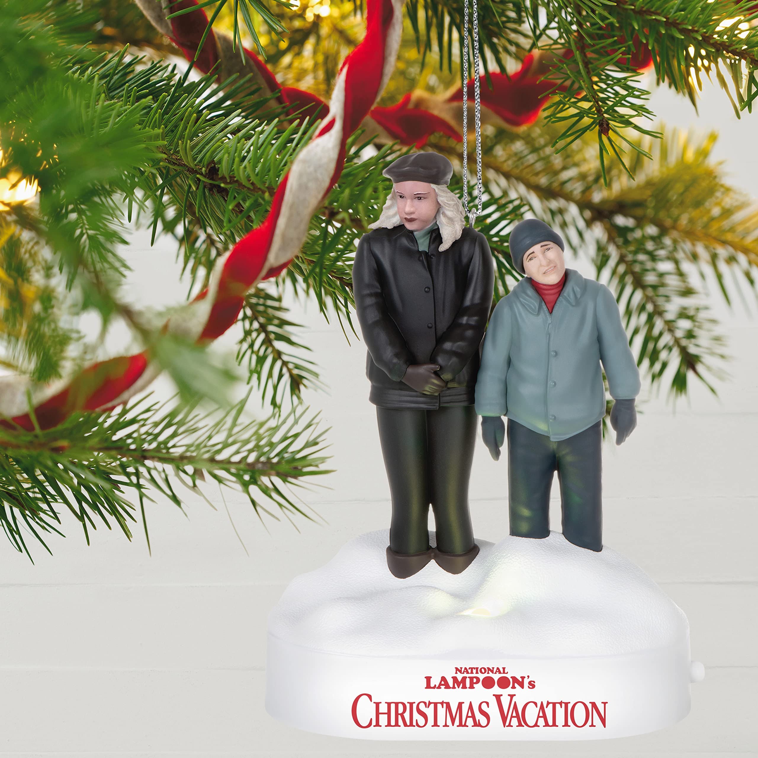 Hallmark Keepsake Christmas Ornament, Plastic,2022, National Lampoon's Christmas Vacation Collection Audrey and Russ Griswold, Light and Sound