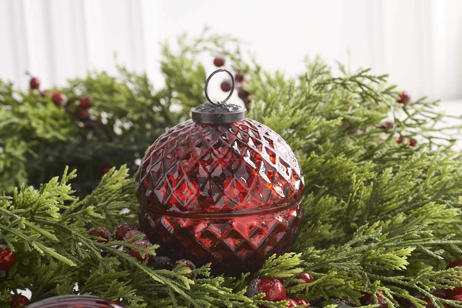K&K Interiors Assorted 3.5 Inch Filled Red Mercury Glass Lidded Ornament Candles