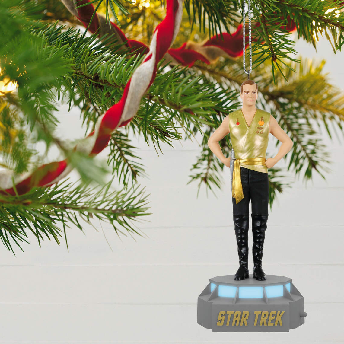 Hallmark Keepsake Star Trek "Captain James T. Kirk". Star Trek Mirror