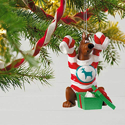 Hallmark Keepsake Christmas Ornament 2018 Year Dated, Scooby Doo An Oversize Surprise, Scooby-Doo