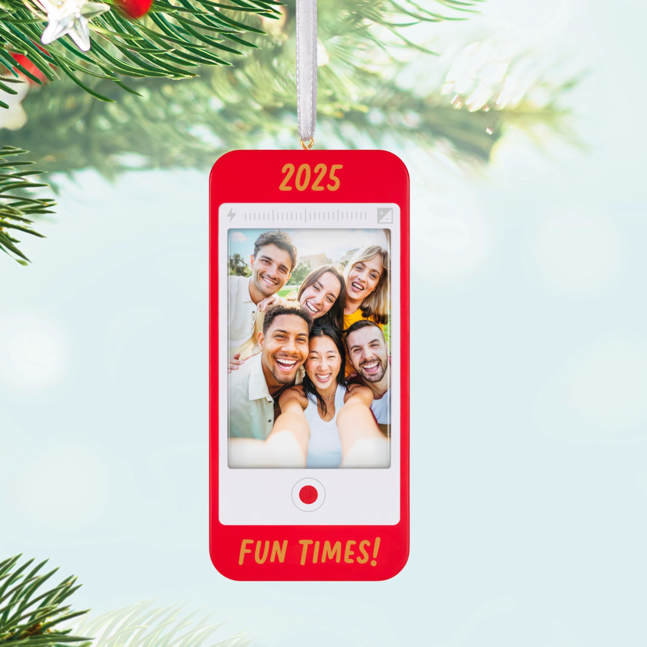 A Moment to Remember 2025 Hallmark Christmas Ornament