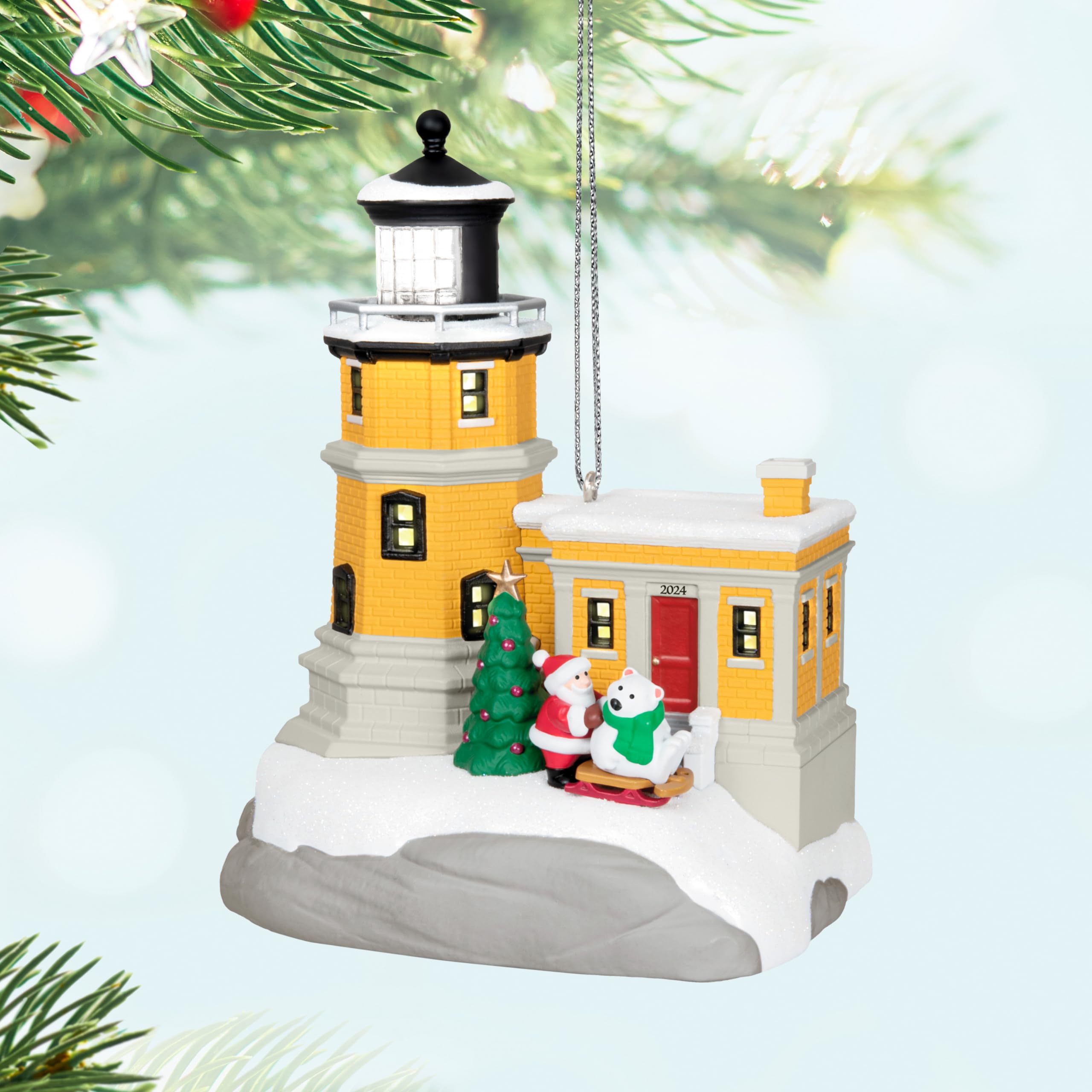 ORN HOLIDAY LIGHTHOUSE  13