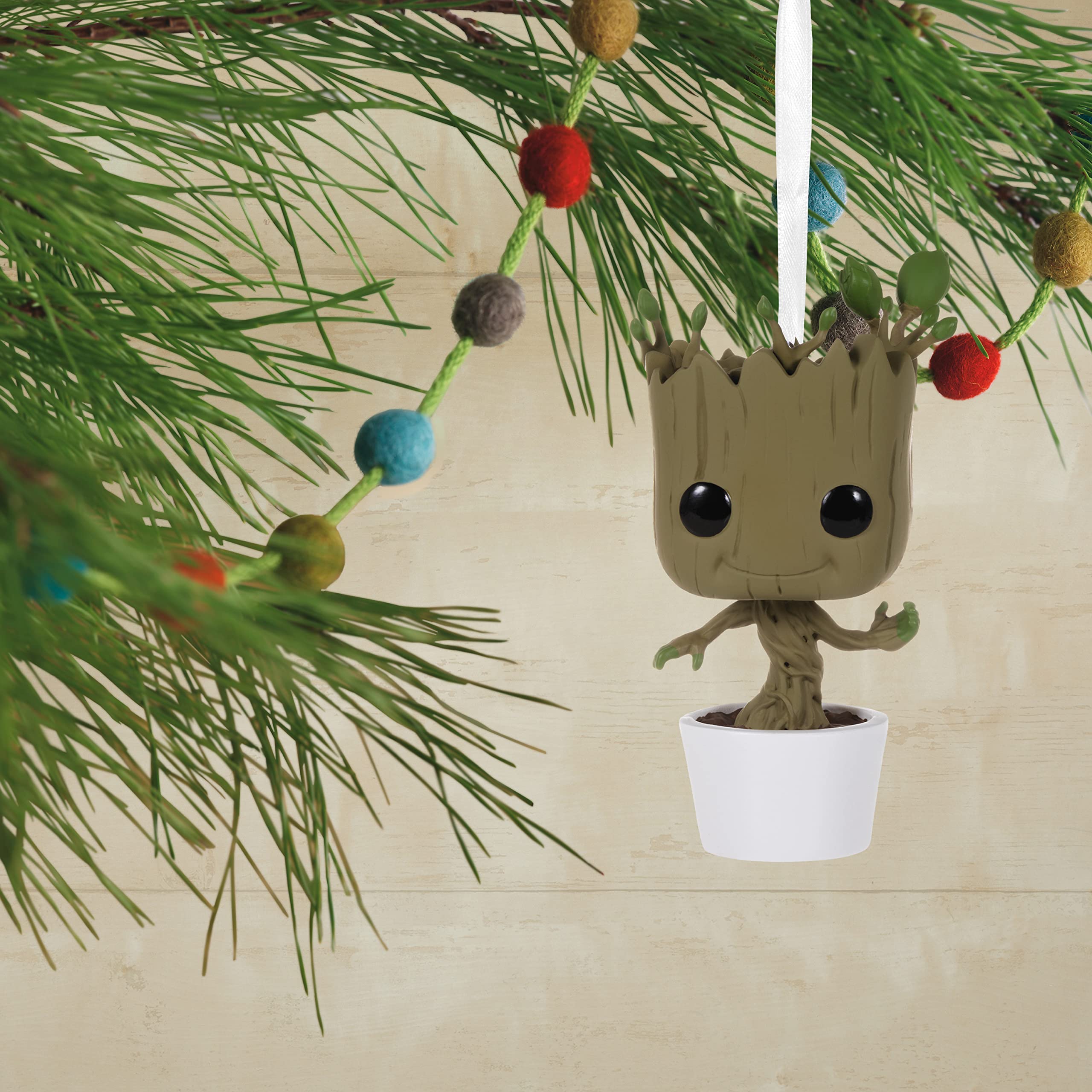 Hallmark Marvel Guardians of the Galaxy "GROOT" Funko POP! Christmas Ornament
