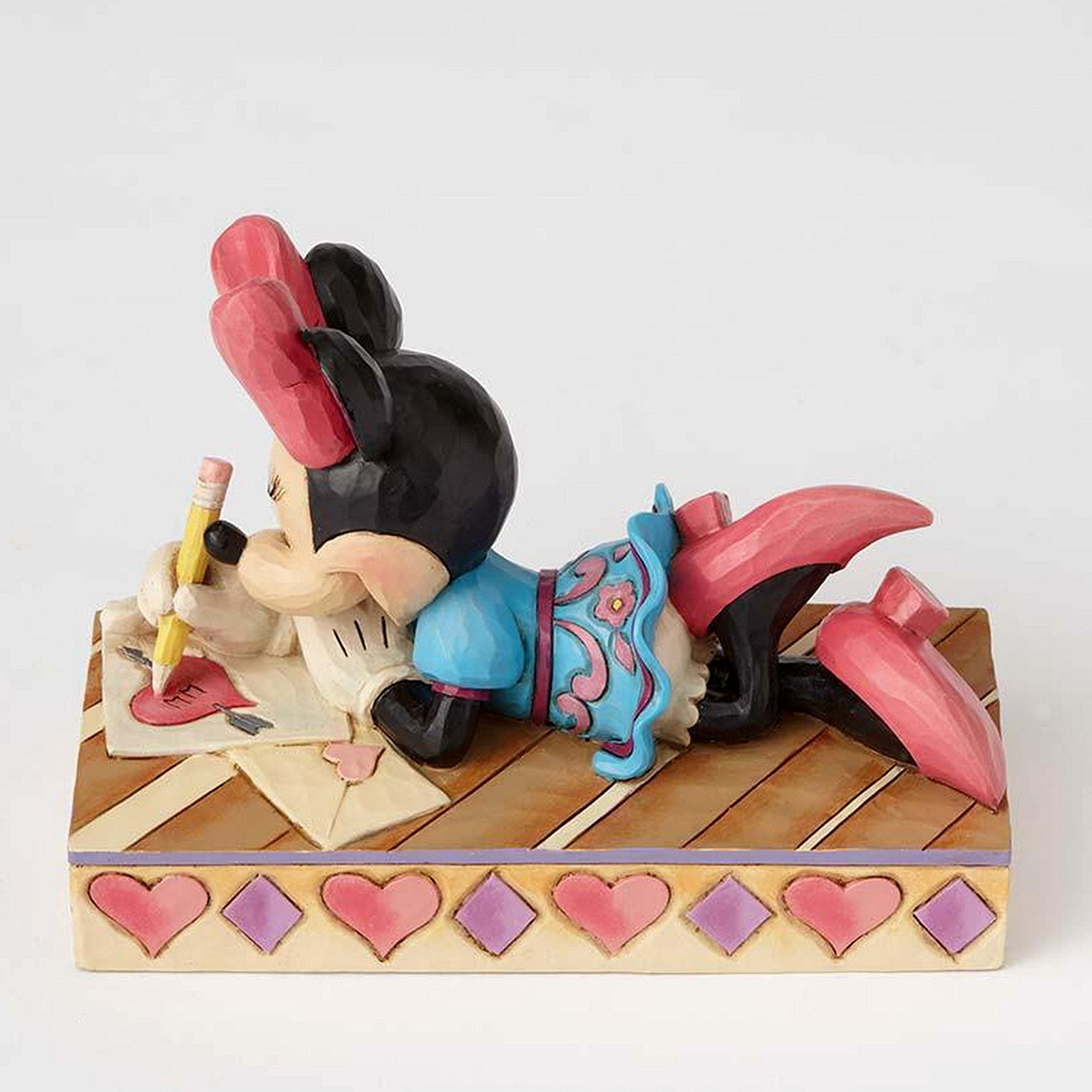 Disney Traditions by Jim Shore - Minnie Love Personality Pose