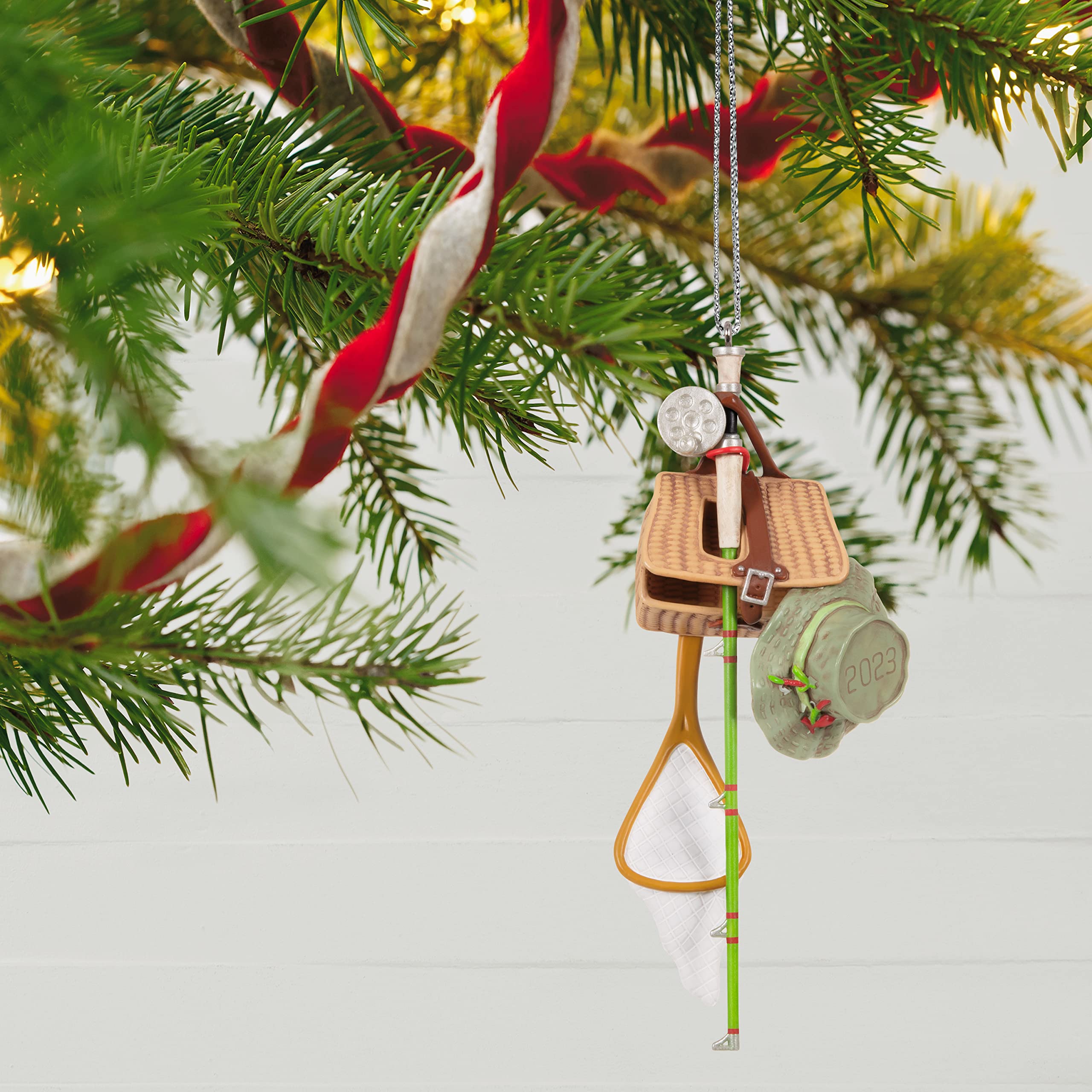 Hallmark Keepsake Christmas Ornament 2023, Feelin' Fishy, Gifts for Dad, Grandpa, Uncle